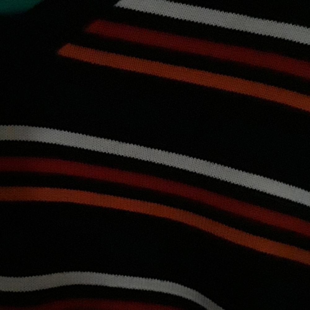 Old Navy V Neck Sweater - Picture 3 of 5